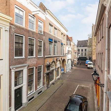 Stadslogement Bij De Sassenpoort Зволле Экстерьер фото
